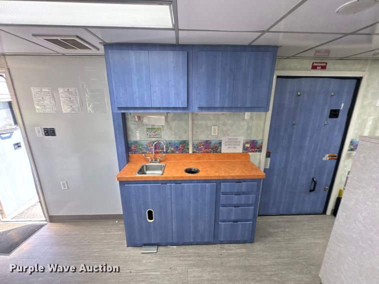 image for item DU9358 2003 Spartan Motors  mobile dentist clinic bus