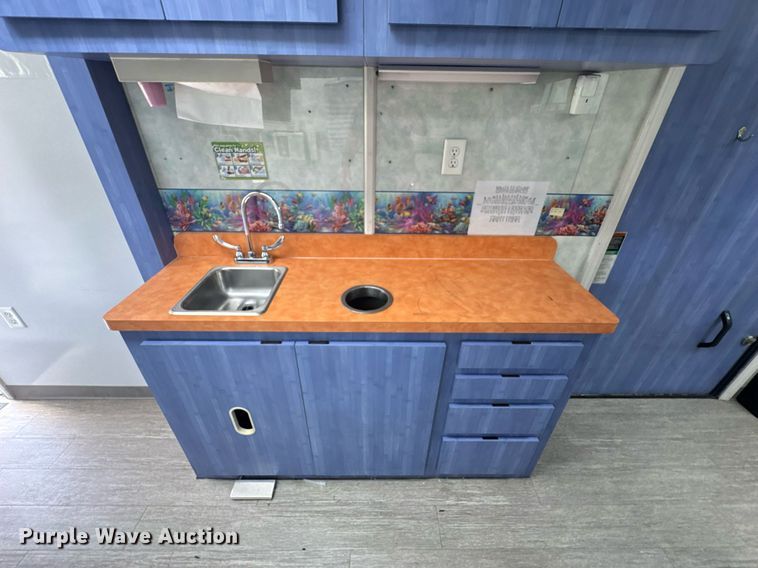 image for item DU9358 2003 Spartan Motors  mobile dentist clinic bus