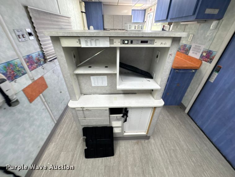 image for item DU9358 2003 Spartan Motors  mobile dentist clinic bus