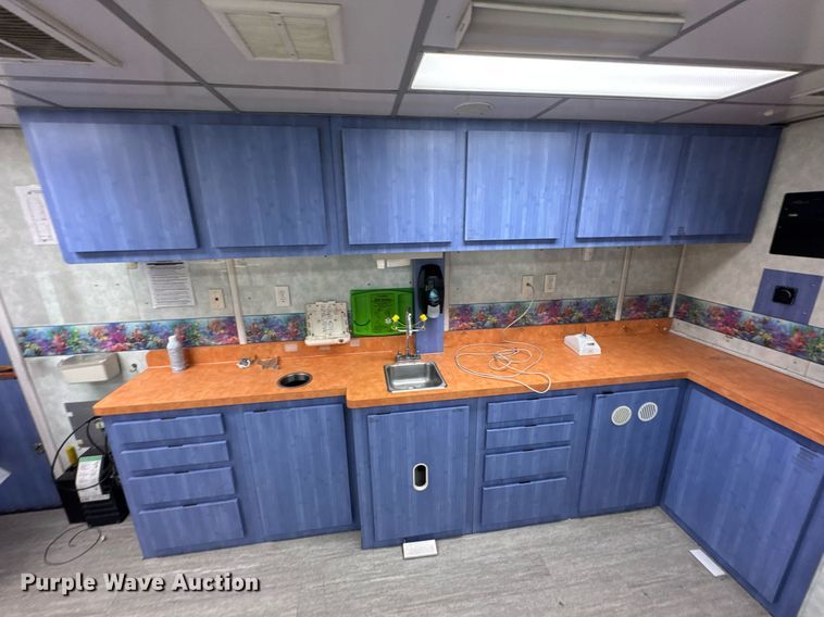 image for item DU9358 2003 Spartan Motors  mobile dentist clinic bus