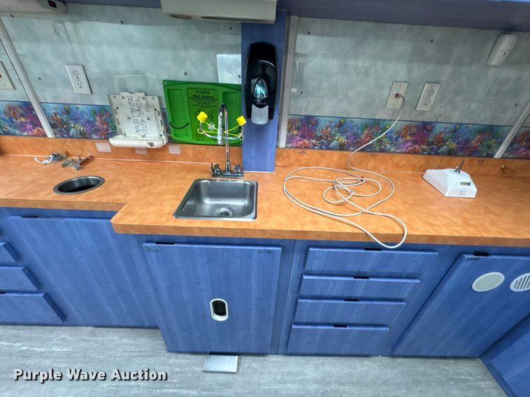 image for item DU9358 2003 Spartan Motors  mobile dentist clinic bus