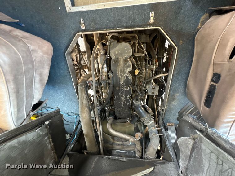 image for item DU9358 2003 Spartan Motors  mobile dentist clinic bus