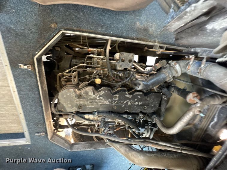 image for item DU9358 2003 Spartan Motors  mobile dentist clinic bus