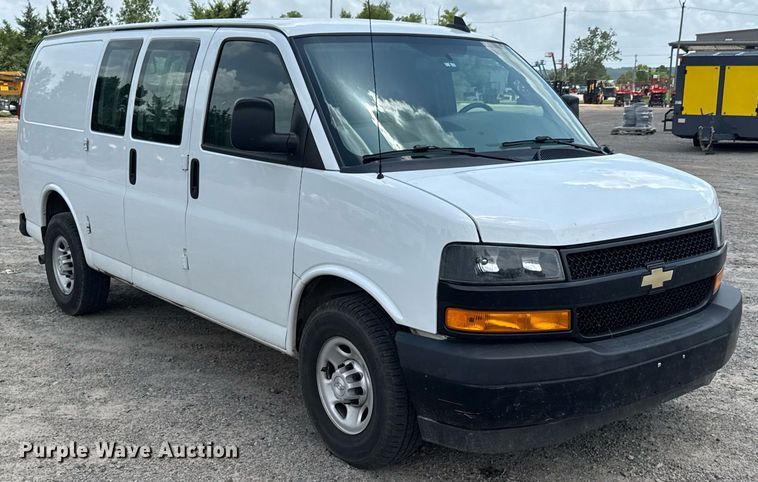 image for item DU9359 2019 Chevrolet Express 2500 van