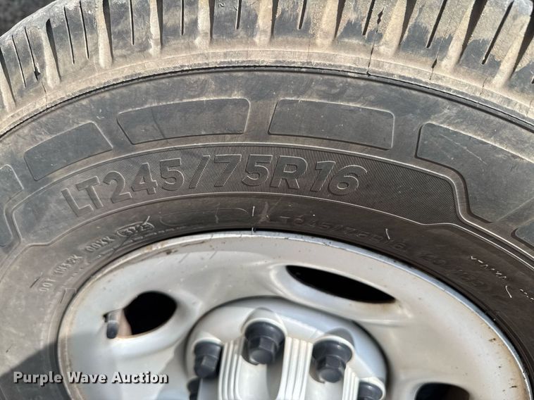 image for item DU9359 2019 Chevrolet Express 2500 van