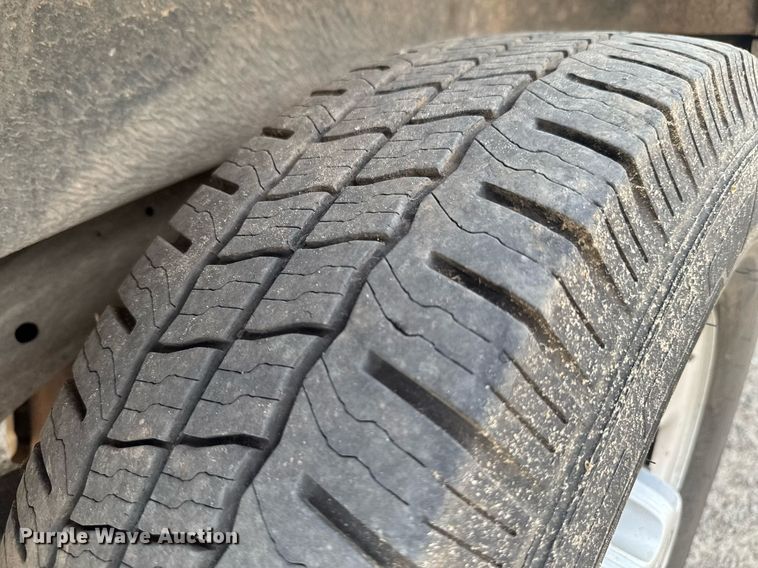 image for item DU9359 2019 Chevrolet Express 2500 van