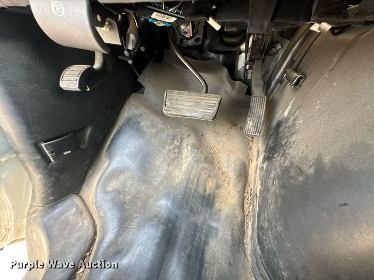 image for item DU9360 2019 Chevrolet Express 2500 van