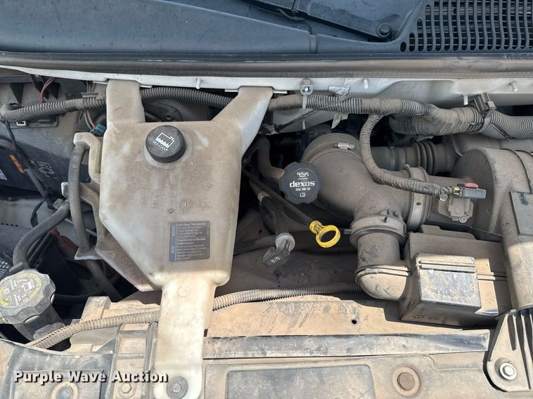 image for item DU9360 2019 Chevrolet Express 2500 van