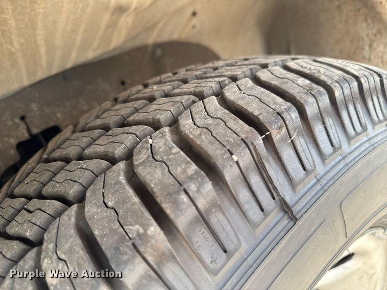 image for item DU9360 2019 Chevrolet Express 2500 van