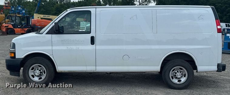 image for item DU9361 2019 Chevrolet Express 2500 van