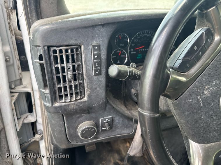 image for item DU9361 2019 Chevrolet Express 2500 van