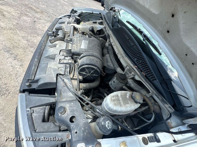 image for item DU9361 2019 Chevrolet Express 2500 van