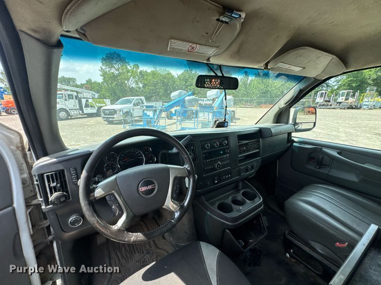 image for item DU9362 2015 GMC Savana G2500 van
