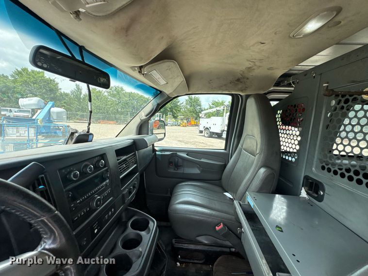 image for item DU9362 2015 GMC Savana G2500 van