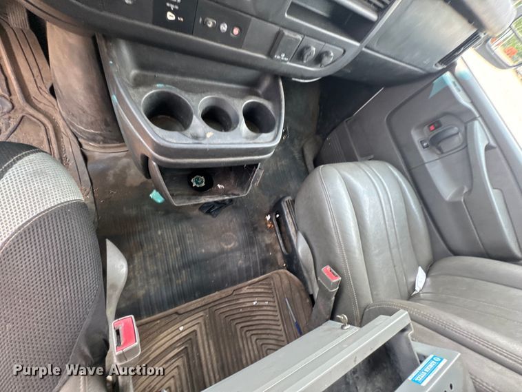 image for item DU9362 2015 GMC Savana G2500 van