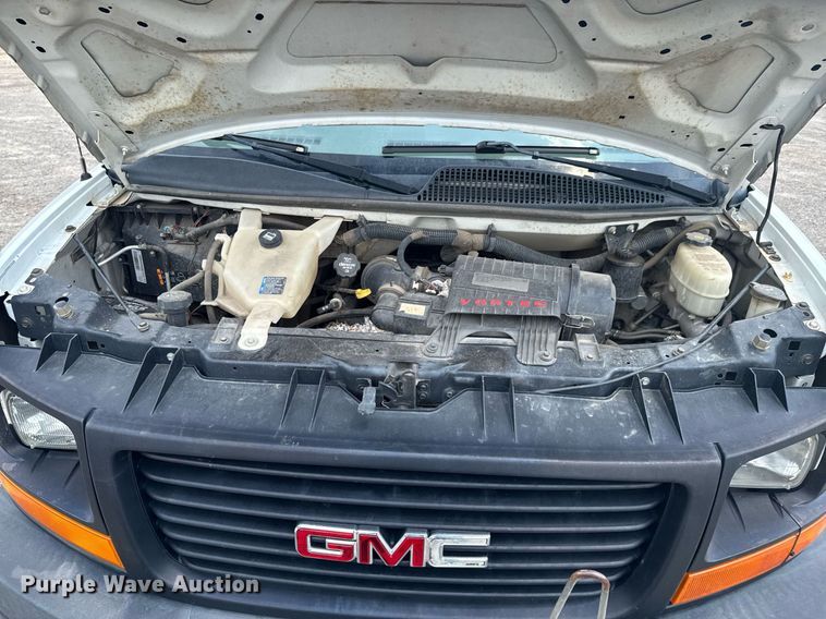 image for item DU9362 2015 GMC Savana G2500 van