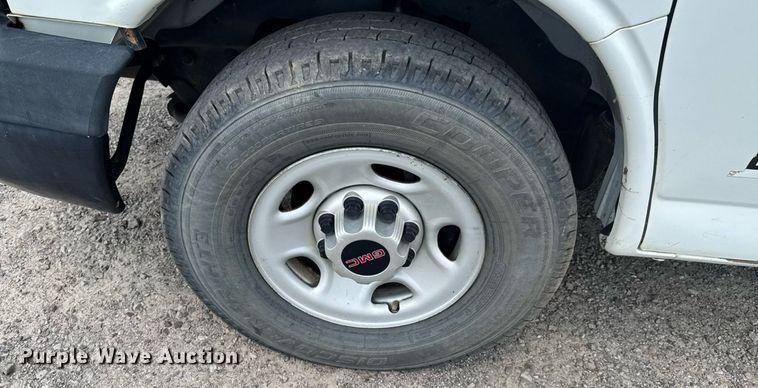 image for item DU9362 2015 GMC Savana G2500 van