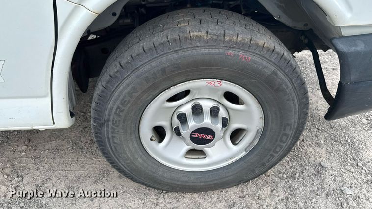 image for item DU9362 2015 GMC Savana G2500 van