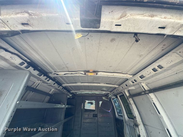 image for item DU9363 2014 Chevrolet Express 3500 van