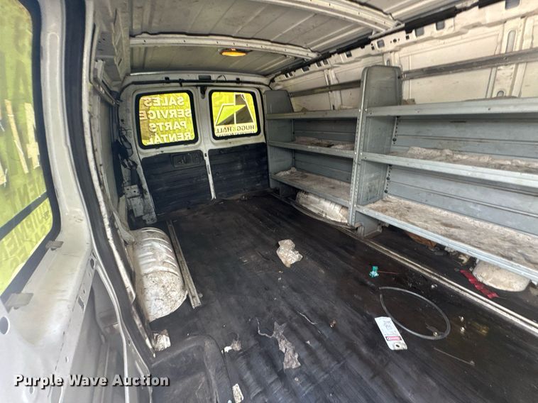 image for item DU9363 2014 Chevrolet Express 3500 van