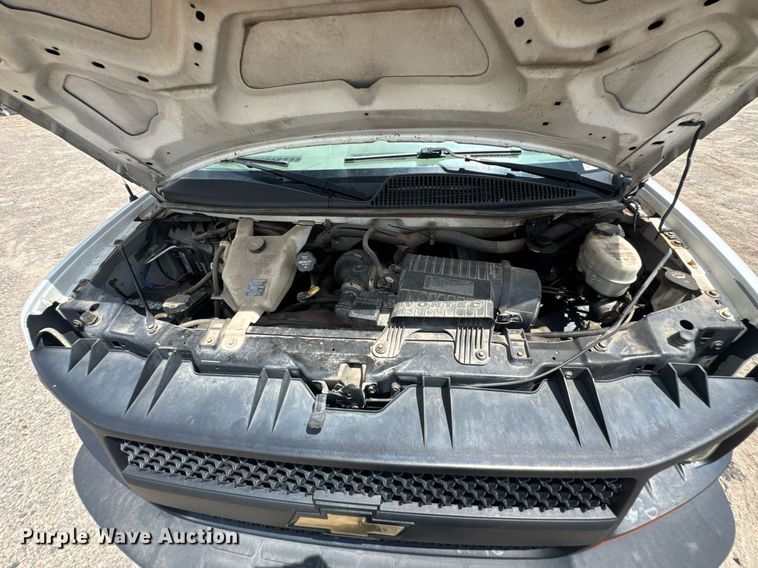 image for item DU9363 2014 Chevrolet Express 3500 van