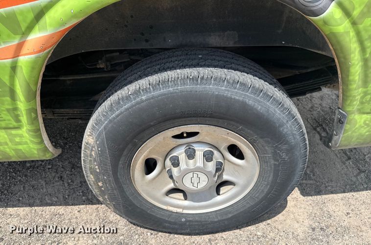 image for item DU9363 2014 Chevrolet Express 3500 van