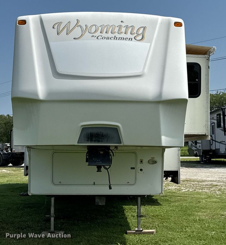 image for item DU9367 2008 Coachmen Wyoming camper