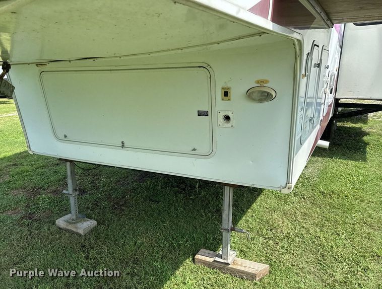 image for item DU9367 2008 Coachmen Wyoming camper