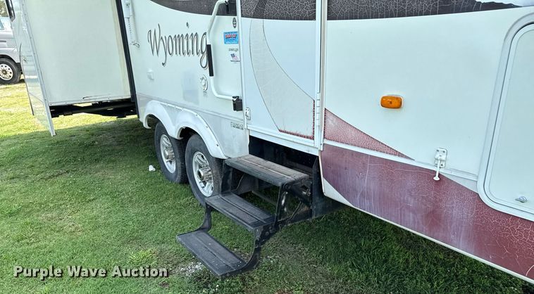 image for item DU9367 2008 Coachmen Wyoming camper
