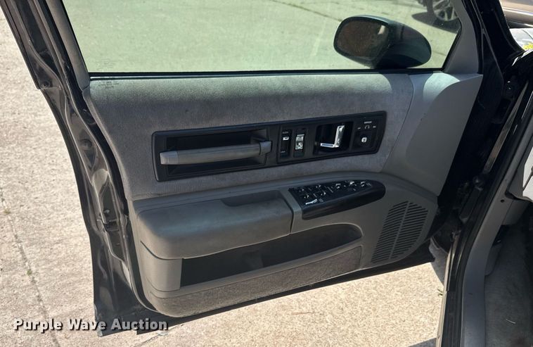 image for item DU9392 1993 Chevrolet Caprice 