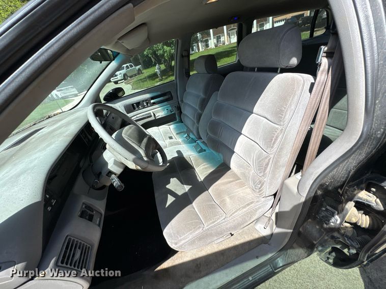 image for item DU9392 1993 Chevrolet Caprice 