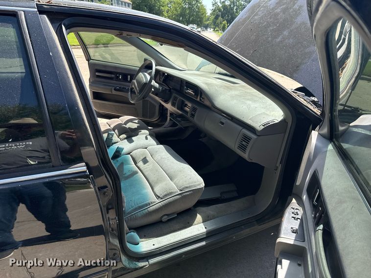 image for item DU9392 1993 Chevrolet Caprice 