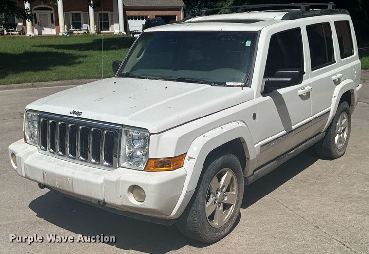 image for item DU9393 2006 Jeep Commander SUV