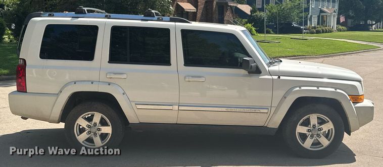 image for item DU9393 2006 Jeep Commander SUV