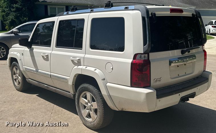 image for item DU9393 2006 Jeep Commander SUV