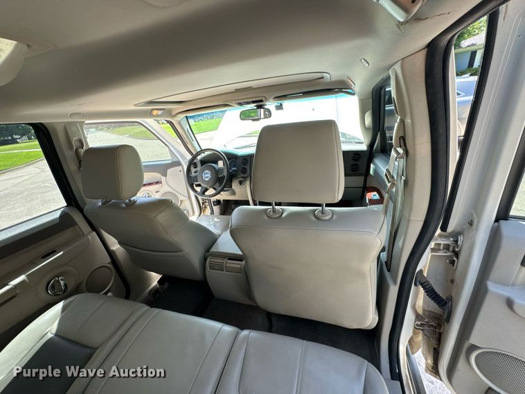 image for item DU9393 2006 Jeep Commander SUV