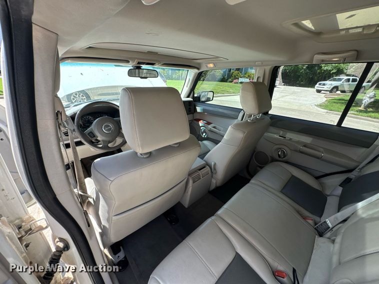 image for item DU9393 2006 Jeep Commander SUV