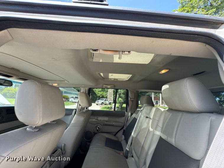 image for item DU9393 2006 Jeep Commander SUV