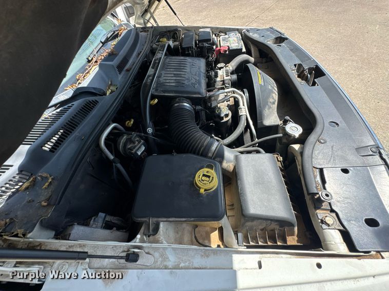 image for item DU9393 2006 Jeep Commander SUV