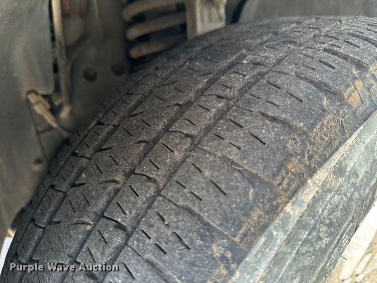 image for item DU9393 2006 Jeep Commander SUV