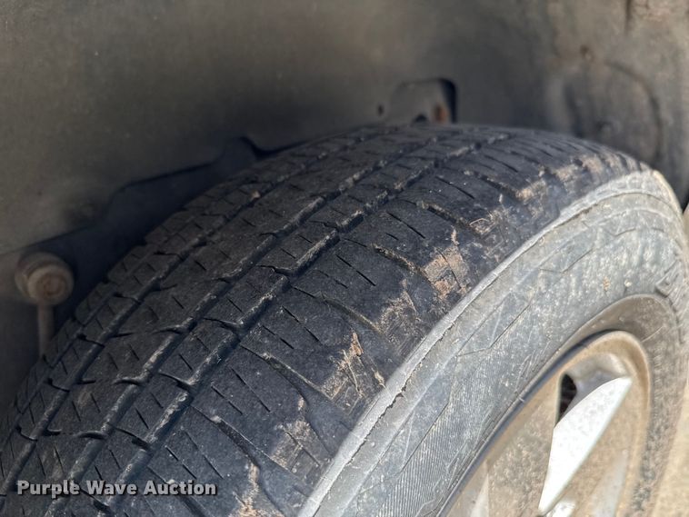 image for item DU9393 2006 Jeep Commander SUV