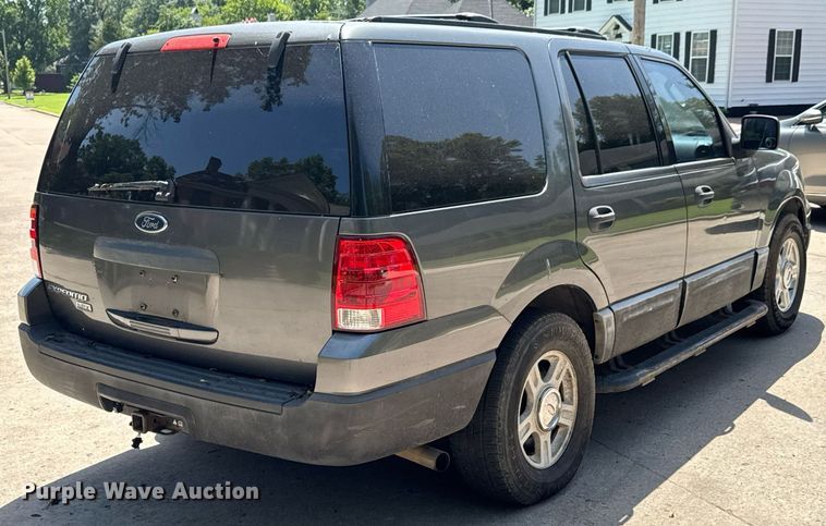 image for item DU9394 2004 Ford Expedition SUV