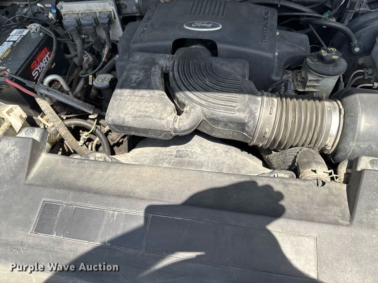 image for item DU9394 2004 Ford Expedition SUV