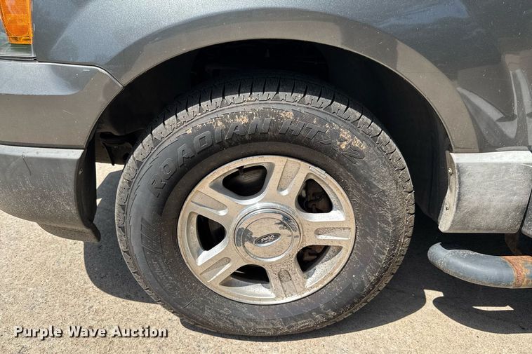 image for item DU9394 2004 Ford Expedition SUV