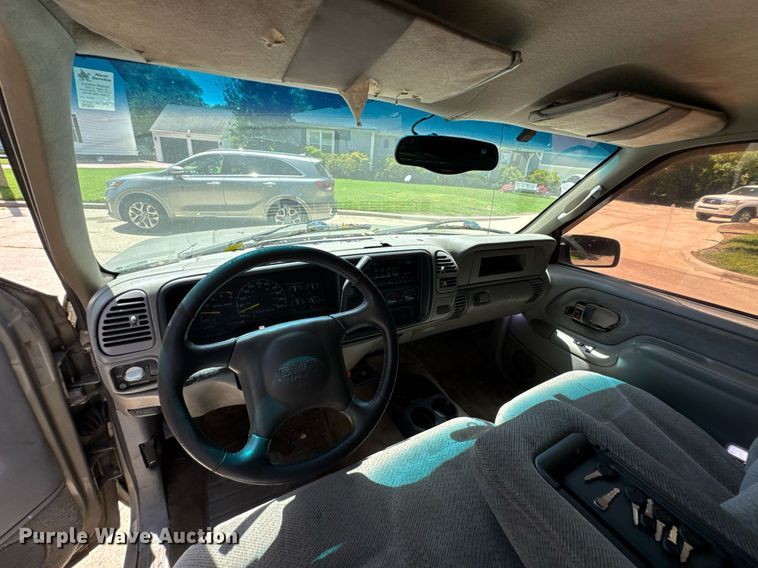 image for item DU9395 1999 GMC Sierra 2500 Crew Cab pickup truck