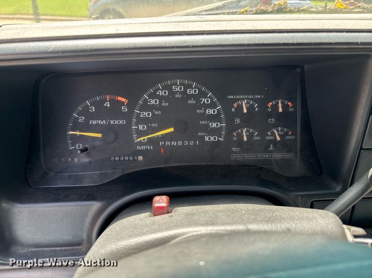 image for item DU9395 1999 GMC Sierra 2500 Crew Cab pickup truck