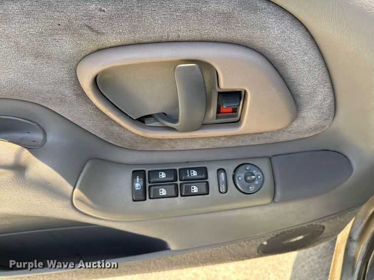 image for item DU9395 1999 GMC Sierra 2500 Crew Cab pickup truck