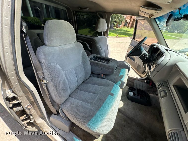 image for item DU9395 1999 GMC Sierra 2500 Crew Cab pickup truck