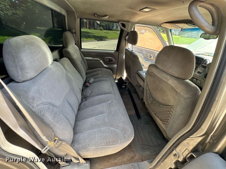 image for item DU9395 1999 GMC Sierra 2500 Crew Cab pickup truck