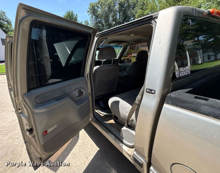image for item DU9395 1999 GMC Sierra 2500 Crew Cab pickup truck